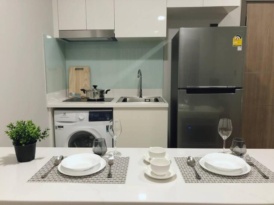 Modern Style With Sky Pool 古城边天际泳池公寓 Apartment *