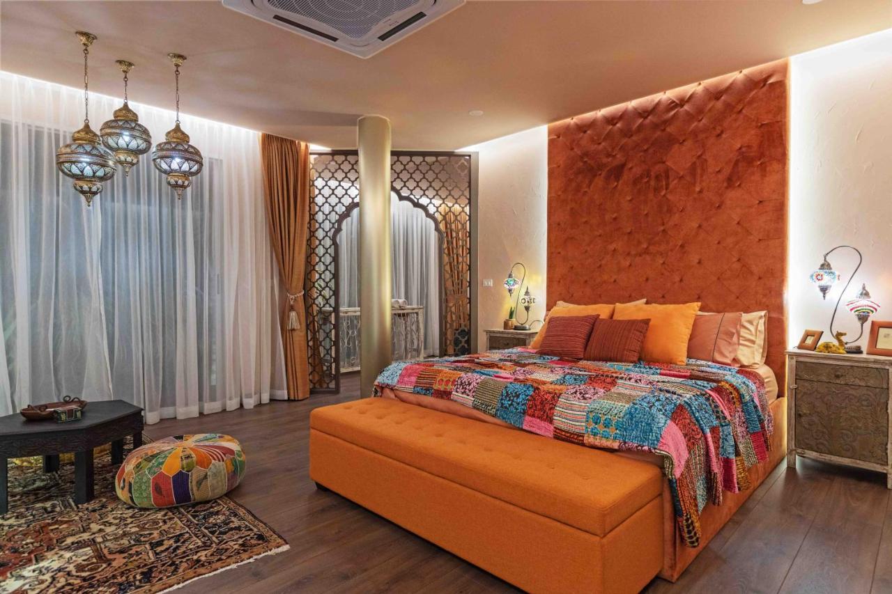 Villa Palm - Award Winning Modern Luxury & Exclusive