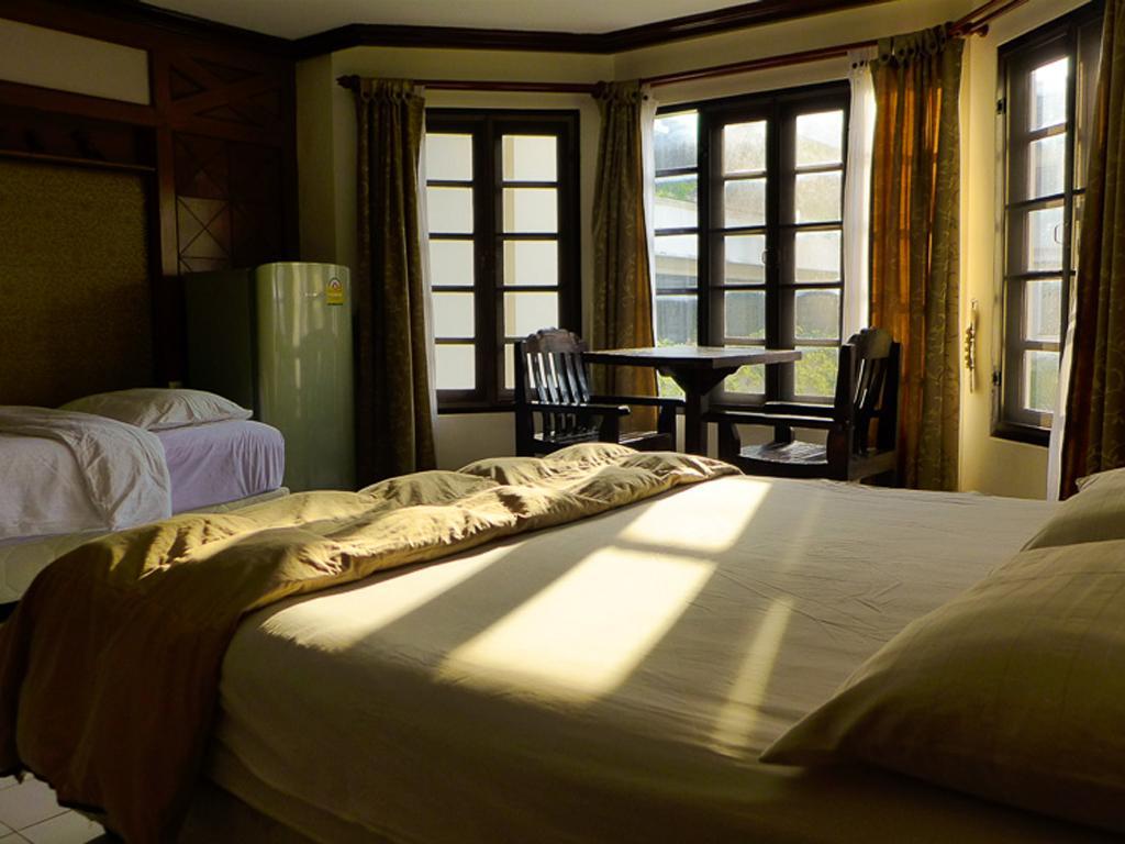 Peace Pool Boutique Hostel Chiang Mai