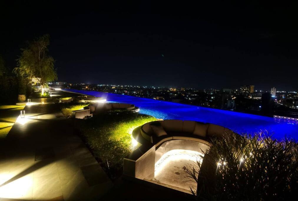 Astra Sky River Pool By Duke 06