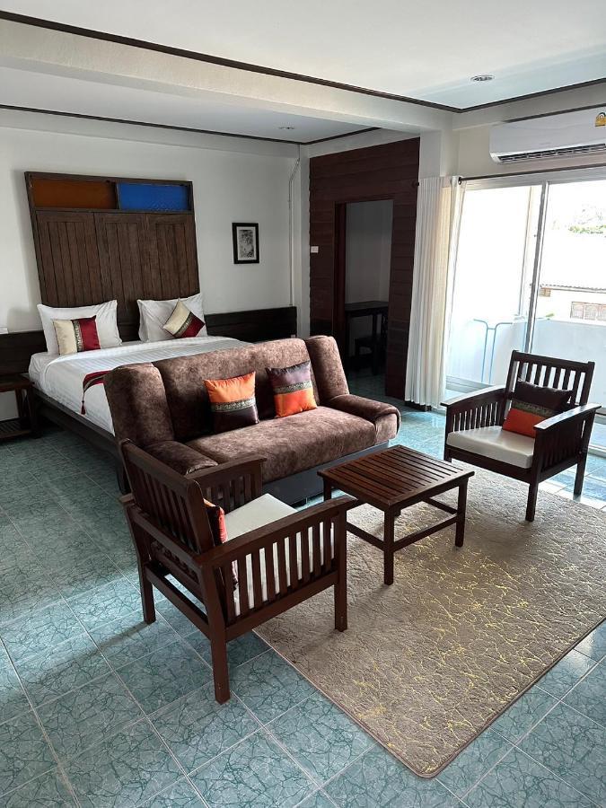 Chirin ฌิรินทร์โฮม Hotel