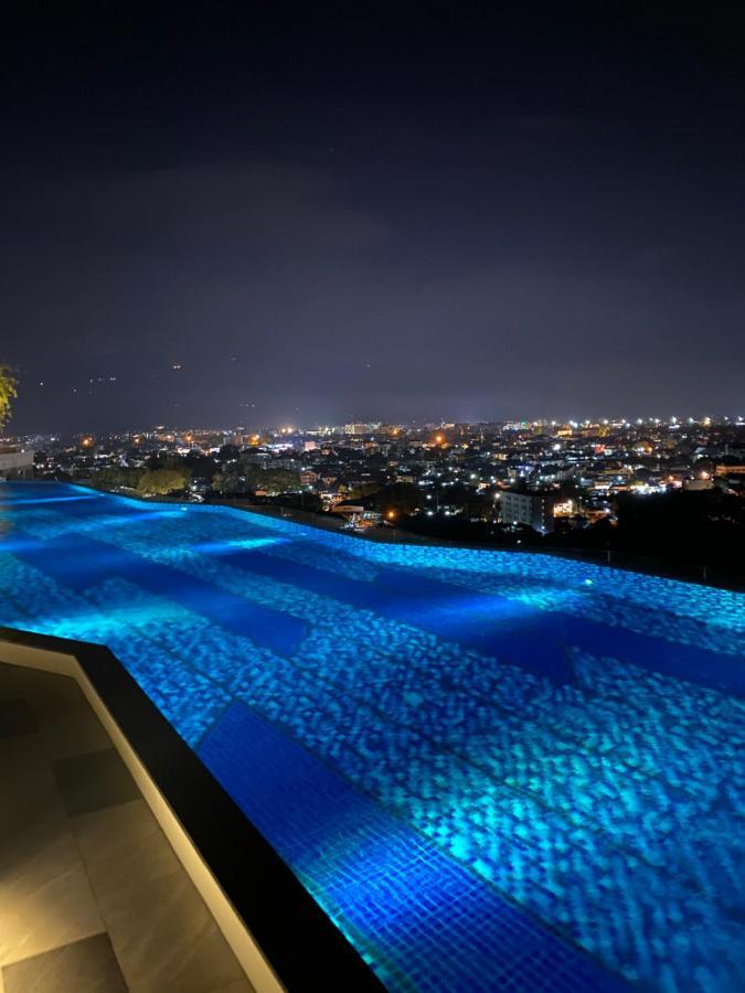 The Astra Sky River City &mountain View Apartment