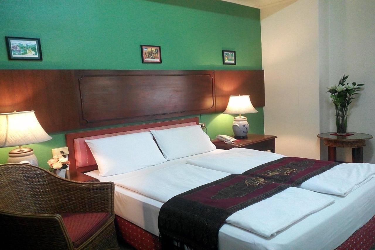 People Place Boutique In Town - Sha Extra Plus Hotel 3*