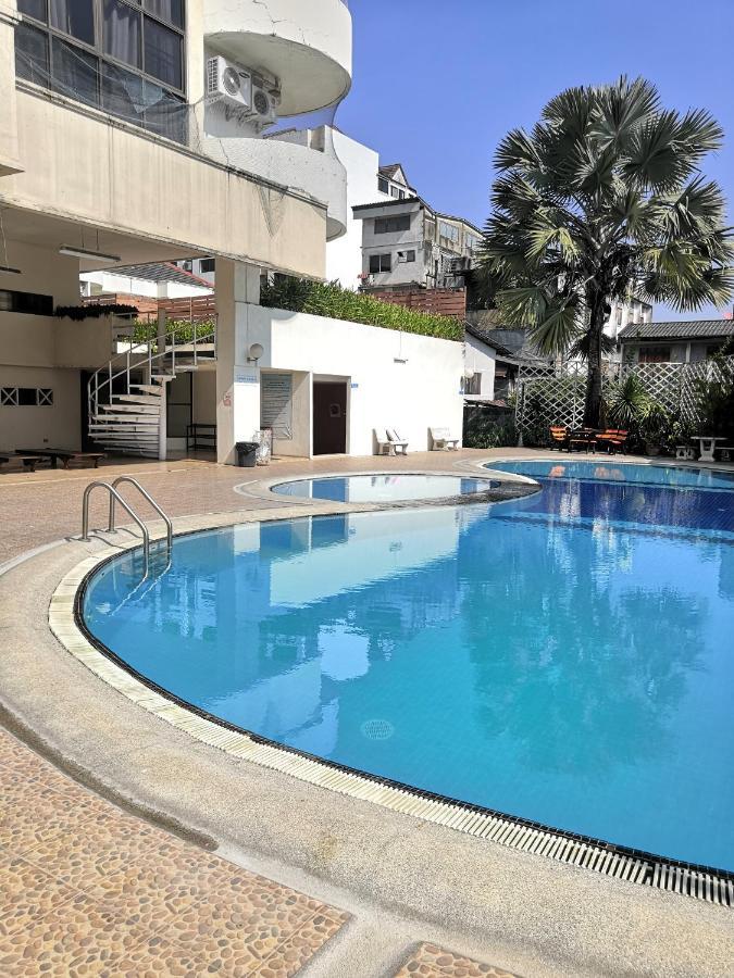 7 Pool Opposite The Train Station Near Old And Nimman Chiang Mai