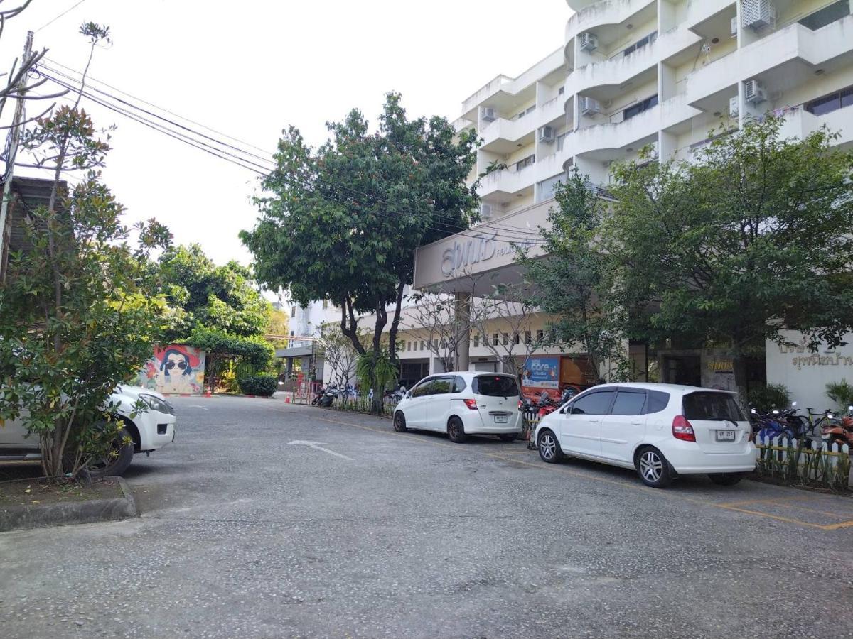 7 Pool Opposite The Train Station Near Old And Nimman Aparthotel