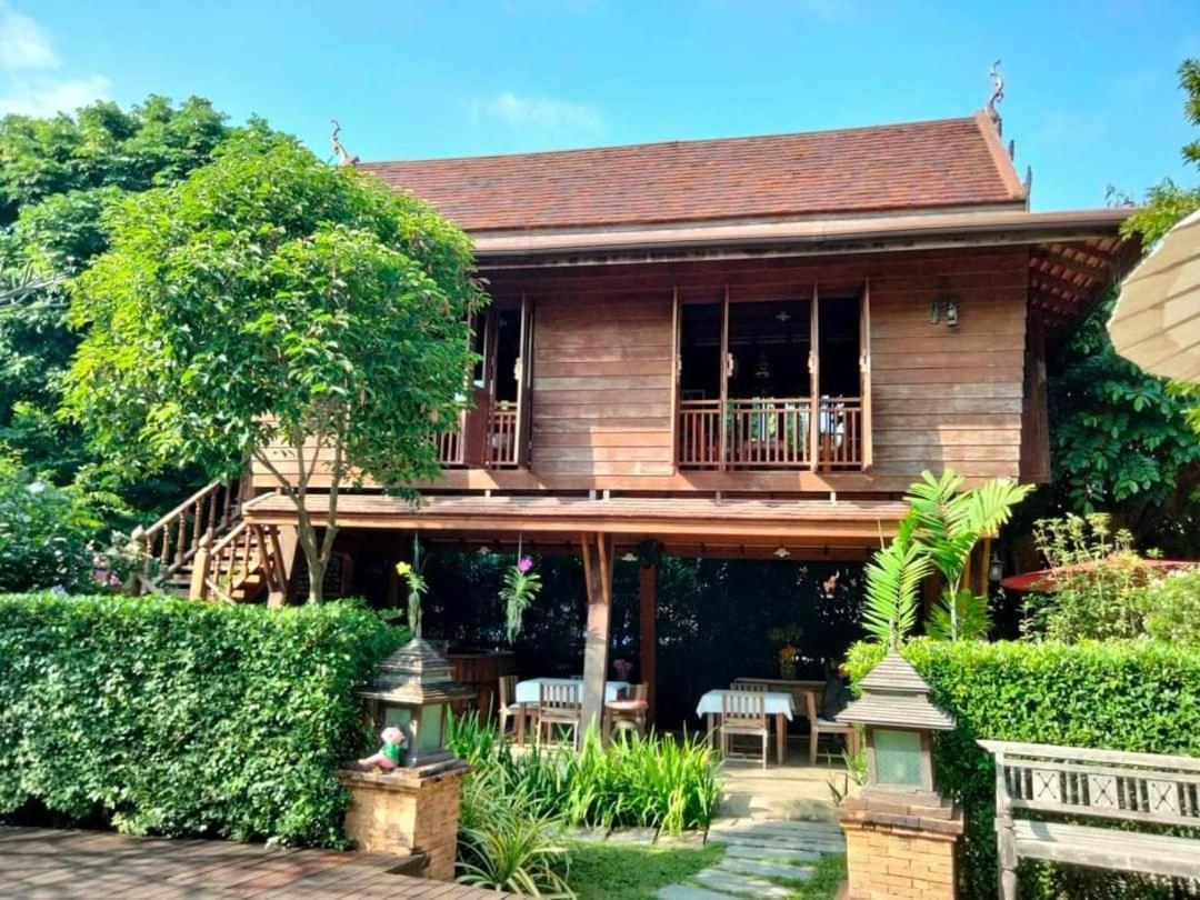 Amata Lanna Village อมตะล้านนาวิลเลจ 4*