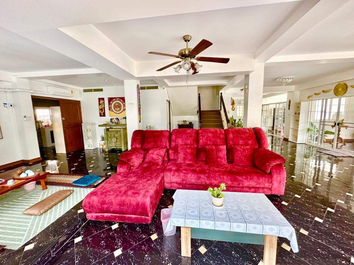 Comfy Boutique House