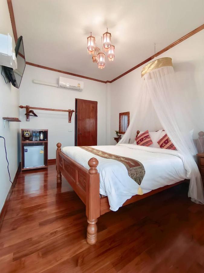 Aphilapa Hotel 3*