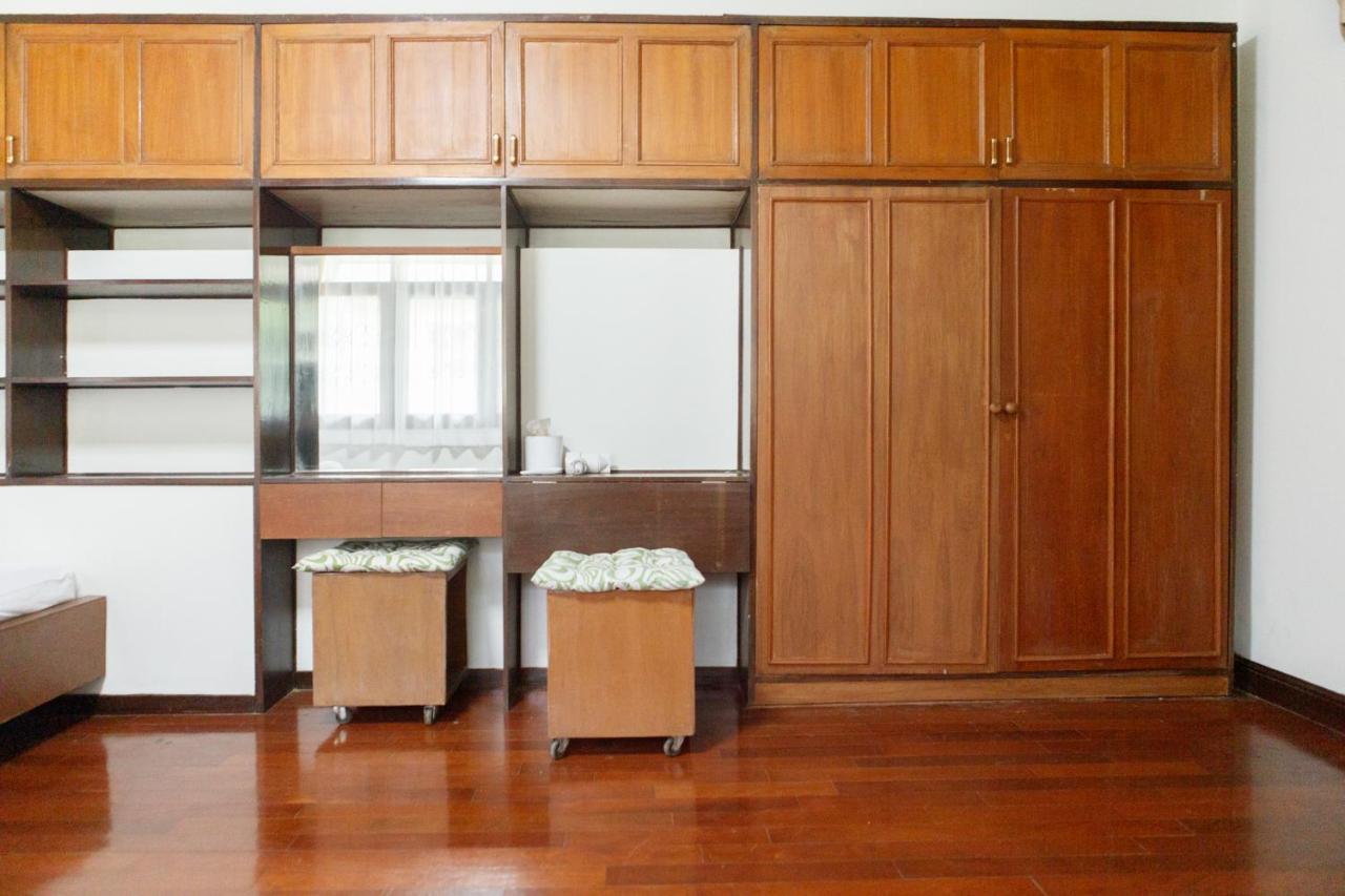 Lanaro House *