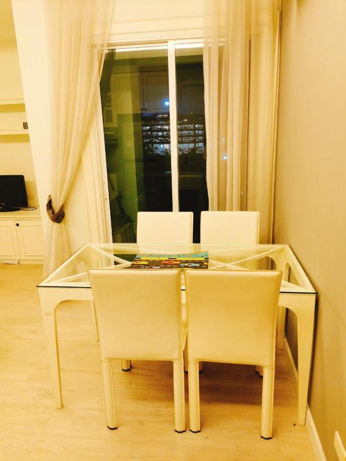 Swimming View Apartment *