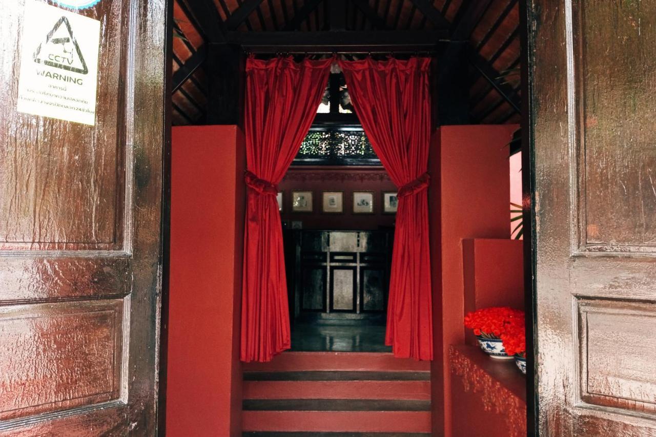 Tri Yaan Na Ros Colonial House Chiang Mai
