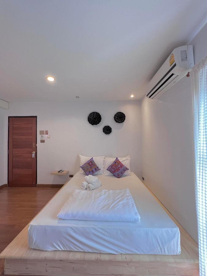 Bed & Breakfast Walking Street Old Town Chiang Mai