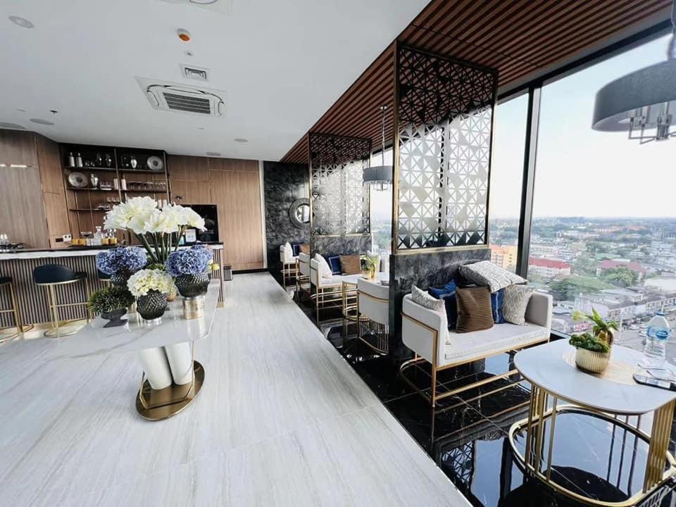 Astra Sky River Hotel Chiang Mai