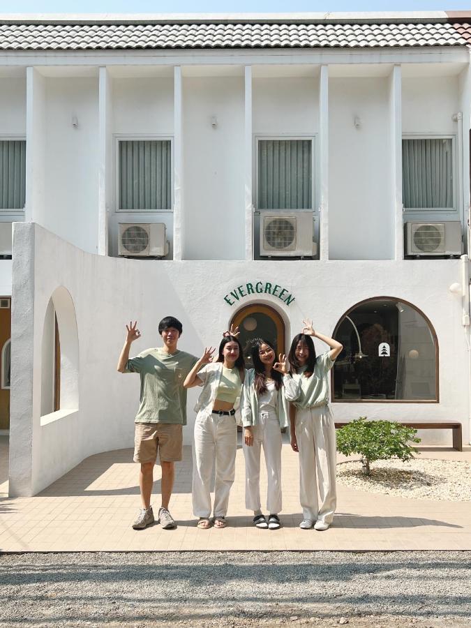Evergreen Cafe And Hotel Chiang Mai