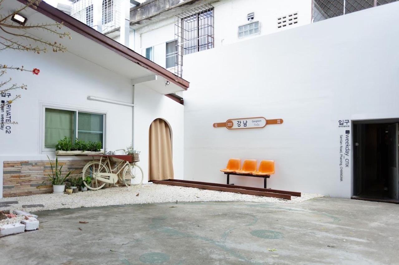 Baan Weekday At Chiangmai Old Town Rumah percutian *