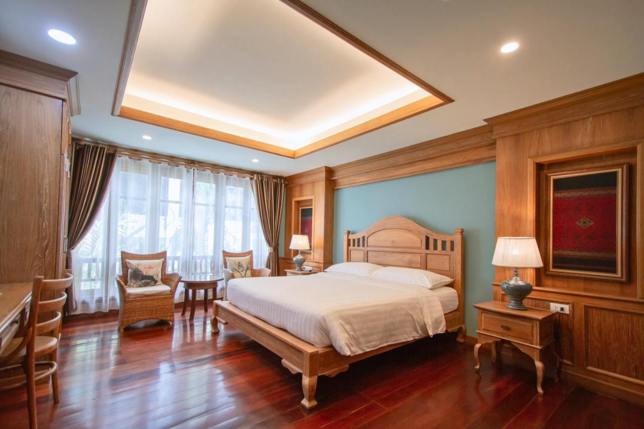 Rich Garden House Hotel