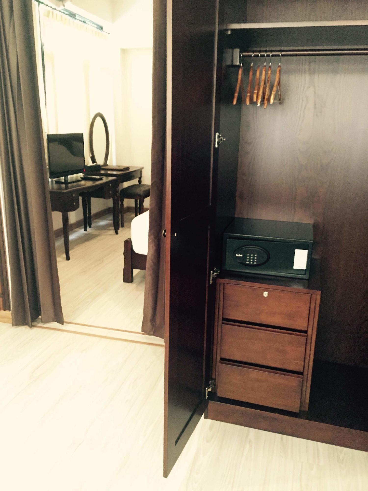 99 The Gallery Hotel- Sha Extra Chiang Mai