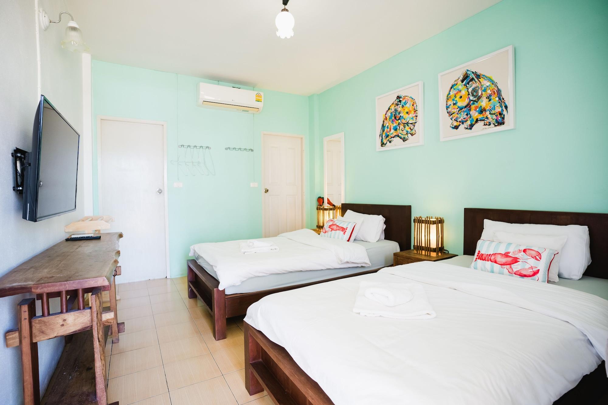 Guest house Sabuy Chiangmai 2*
