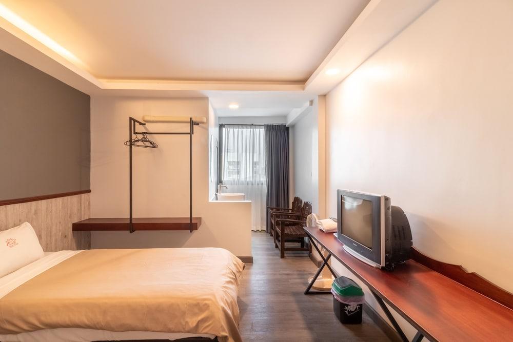Luck Thai Hotel 3*