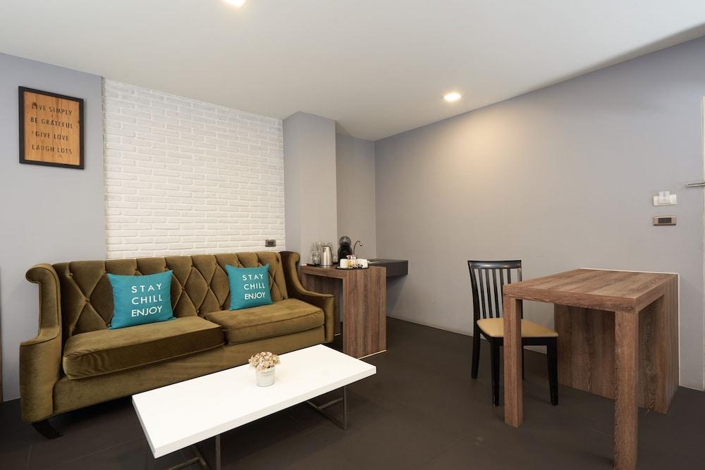 Hotel Cross Vibe Decem Nimman Chiang Mai