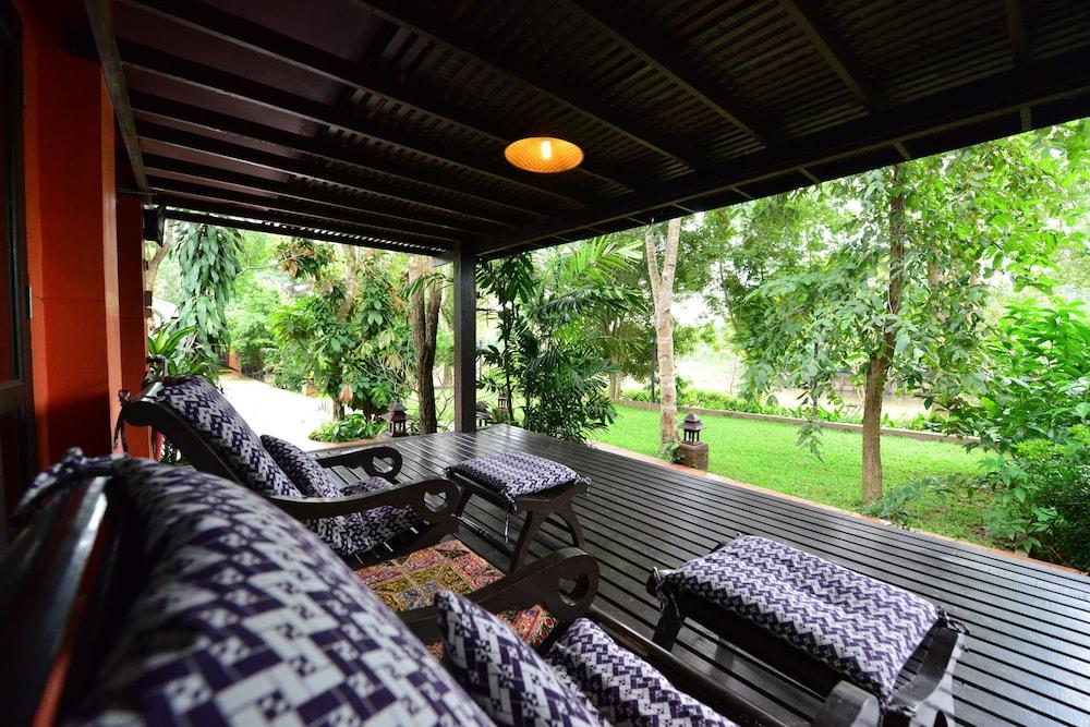 Baannamping Riverside Village Hotel Chiang Mai