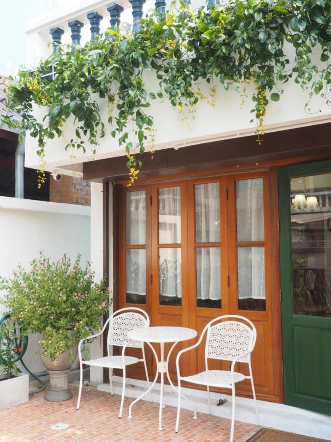 Cozy House In Middle Of Old Town Chiangmai Chiang Mai