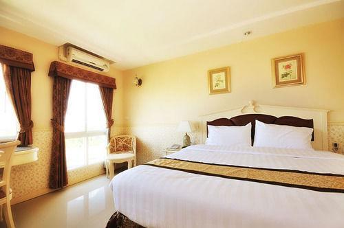 The Airport Greenery Hotel 4*