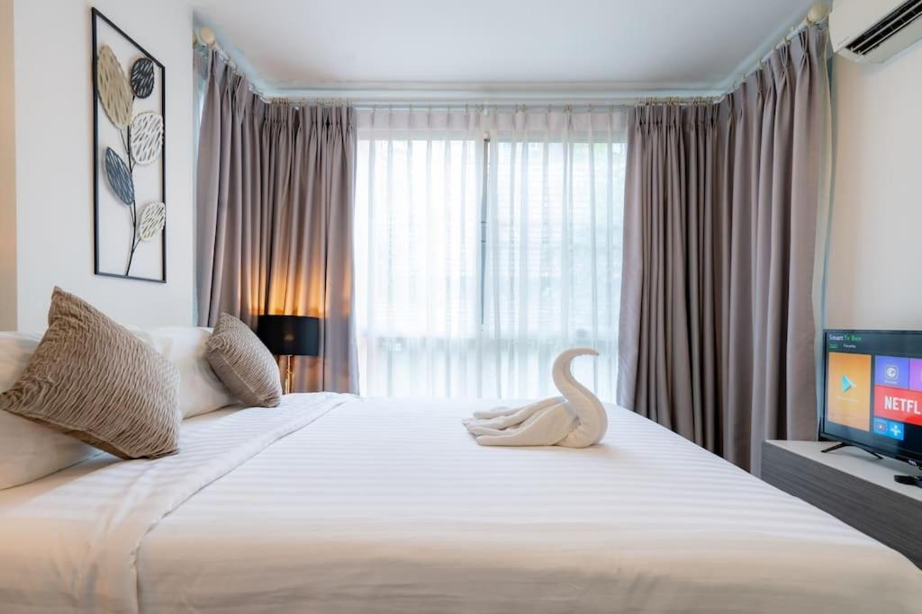 Luxury 2 Bedroom Old