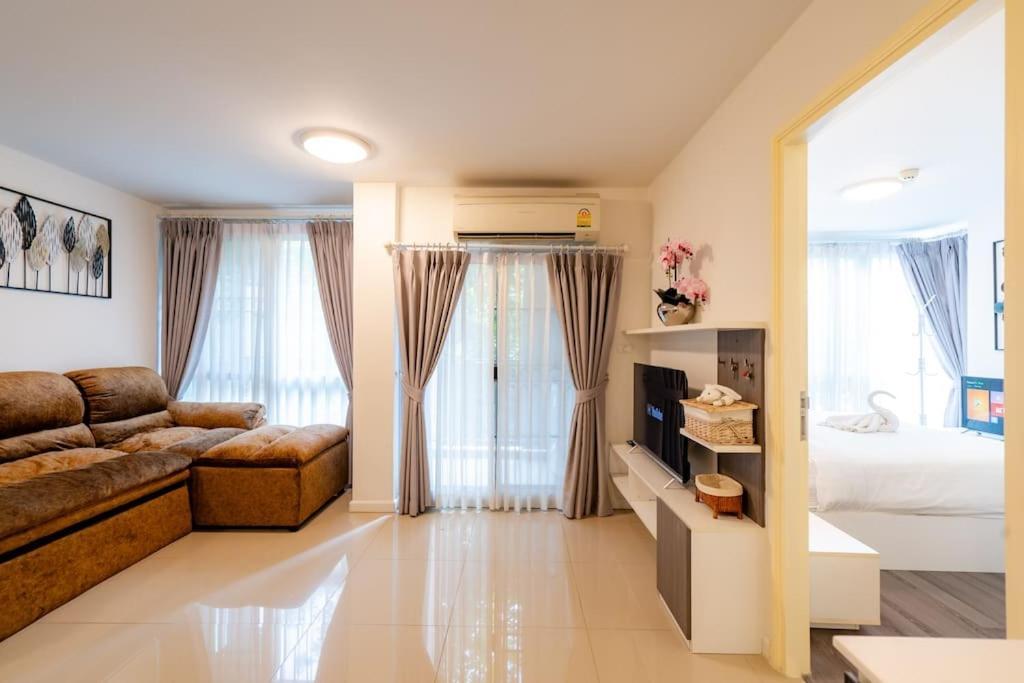 Luxury 2 Bedroom Old