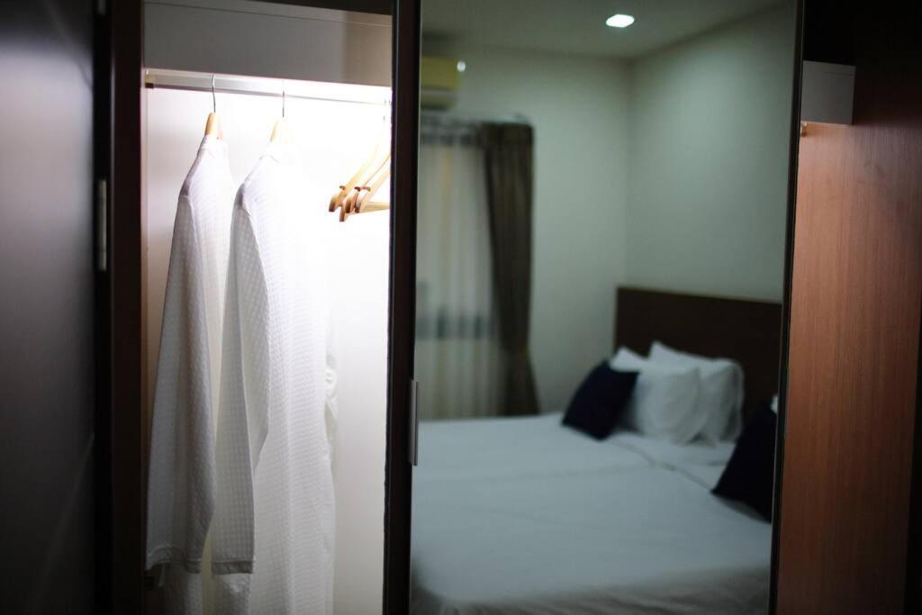 Specious Luxury 2 Bedrooms Apt. * Chiang Mai