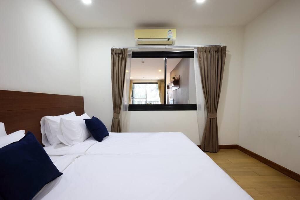 Specious Luxury 2 Bedrooms Apt. Appartement