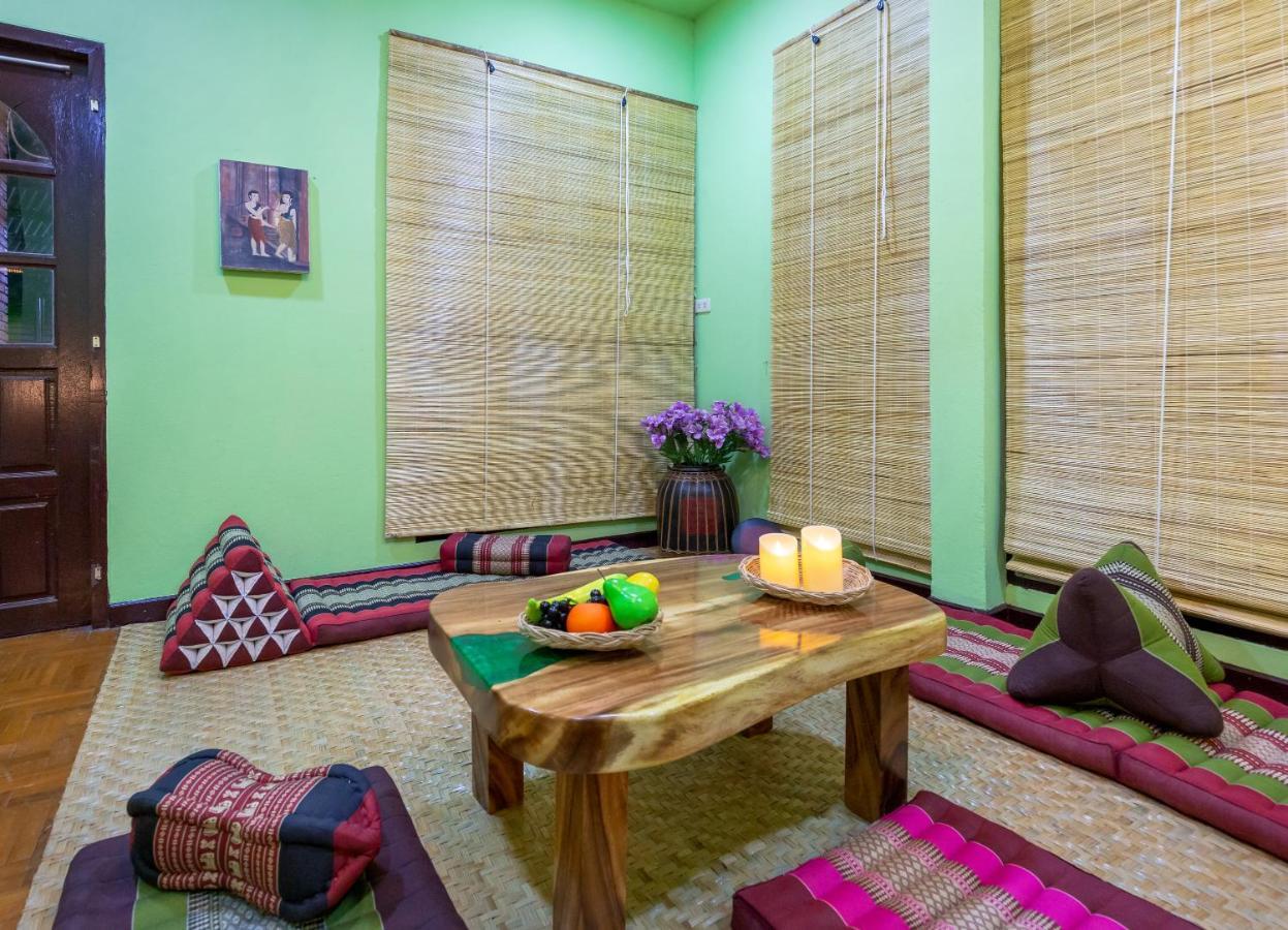 Villa Cnx House