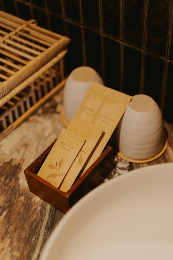 Clay Hotel