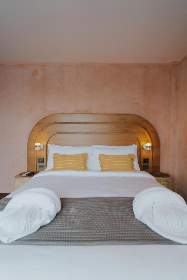 Clay Hotel 3*