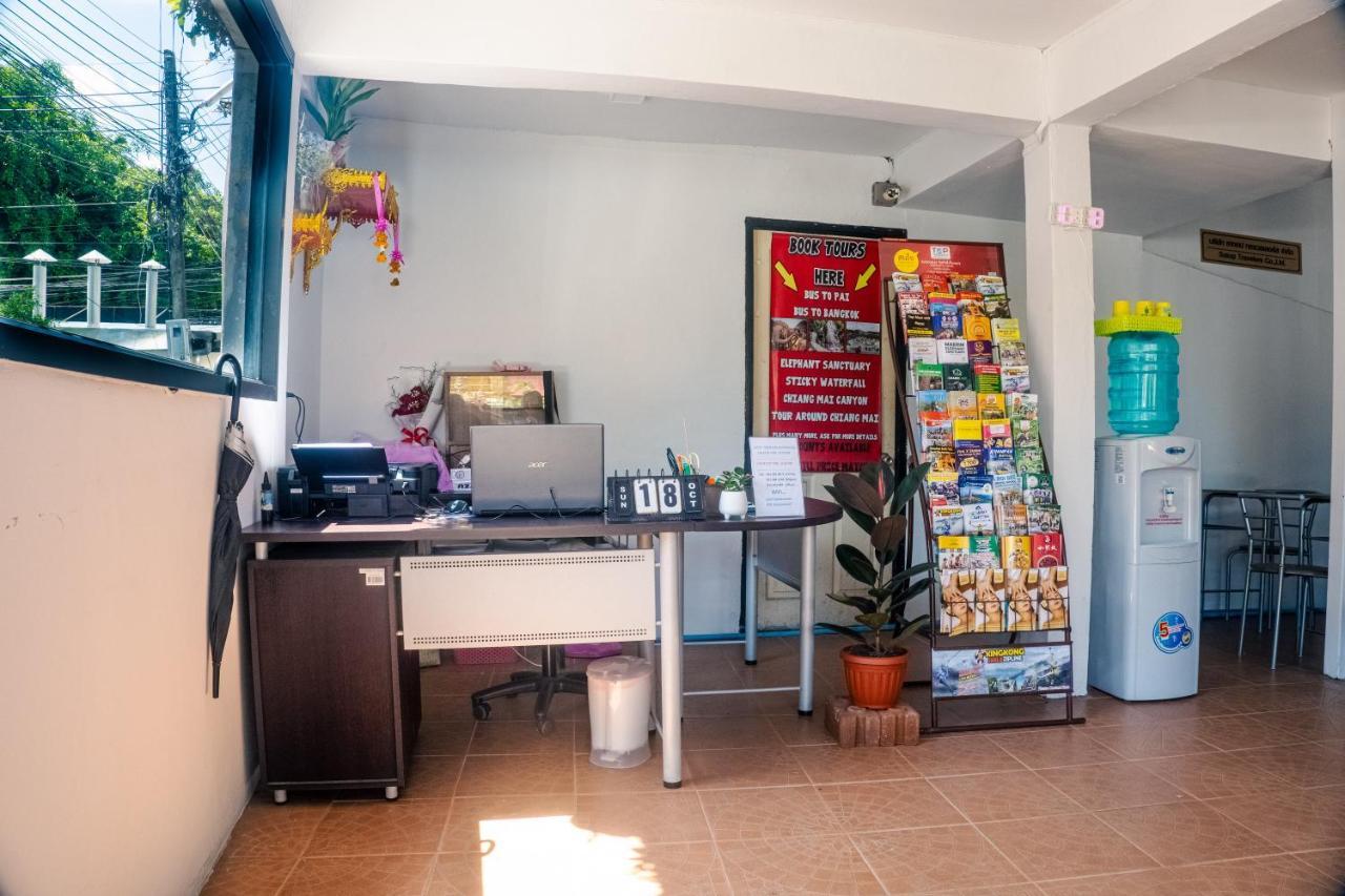 Satop Travelers Hostel *