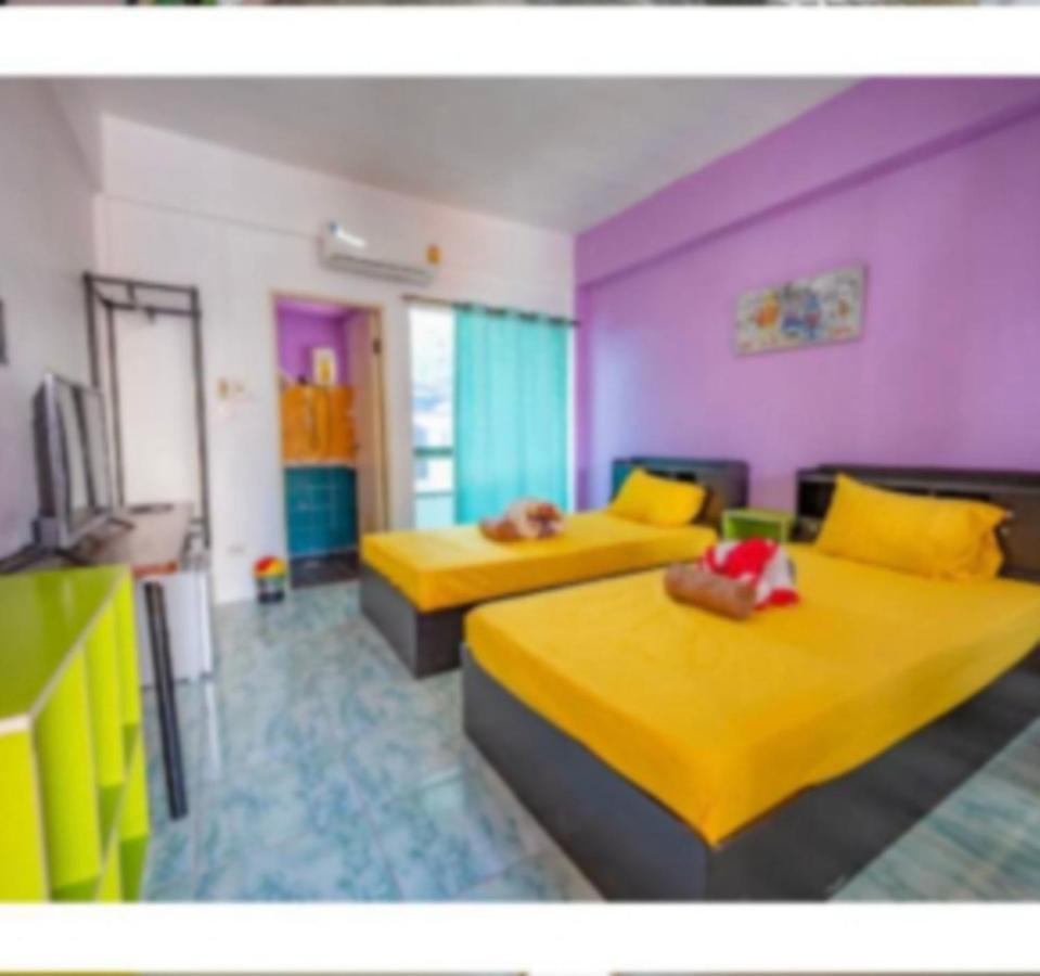Full House Romance Hotel