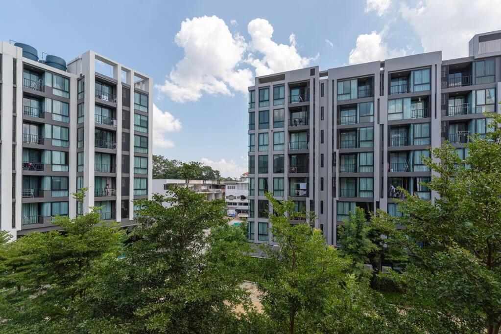 Modern In Nimman Apartment Chiang Mai