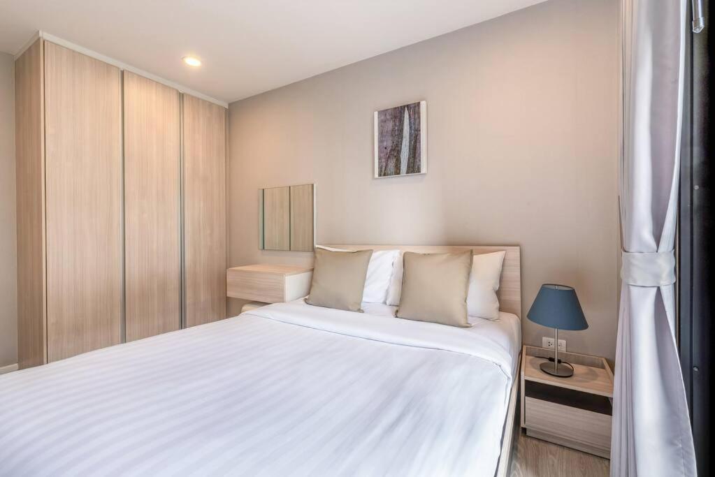 Modern In Nimman Apartment