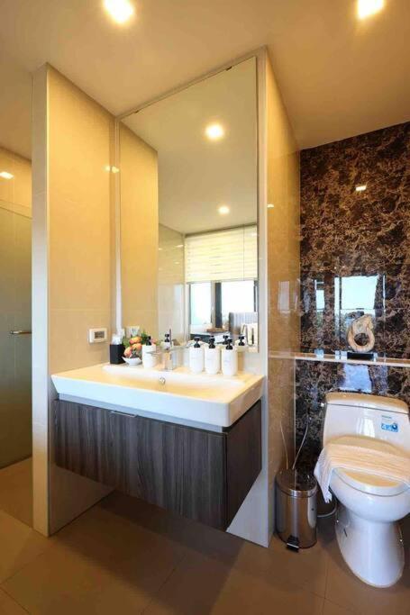 Exclusive Living The Star Hill Apartment