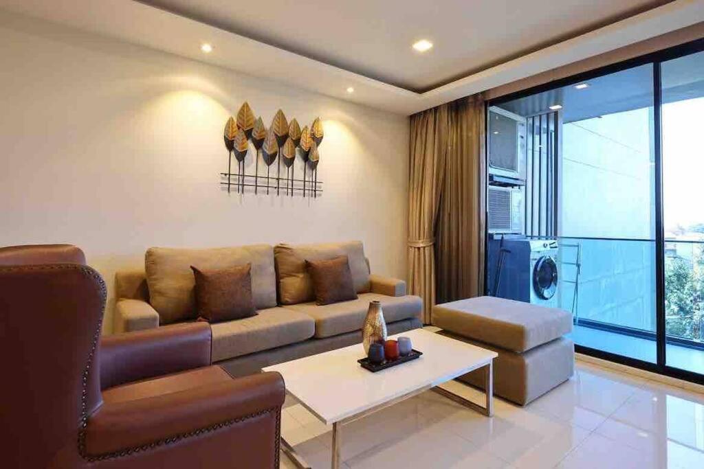 Exclusive Living The Star Hill Apartment