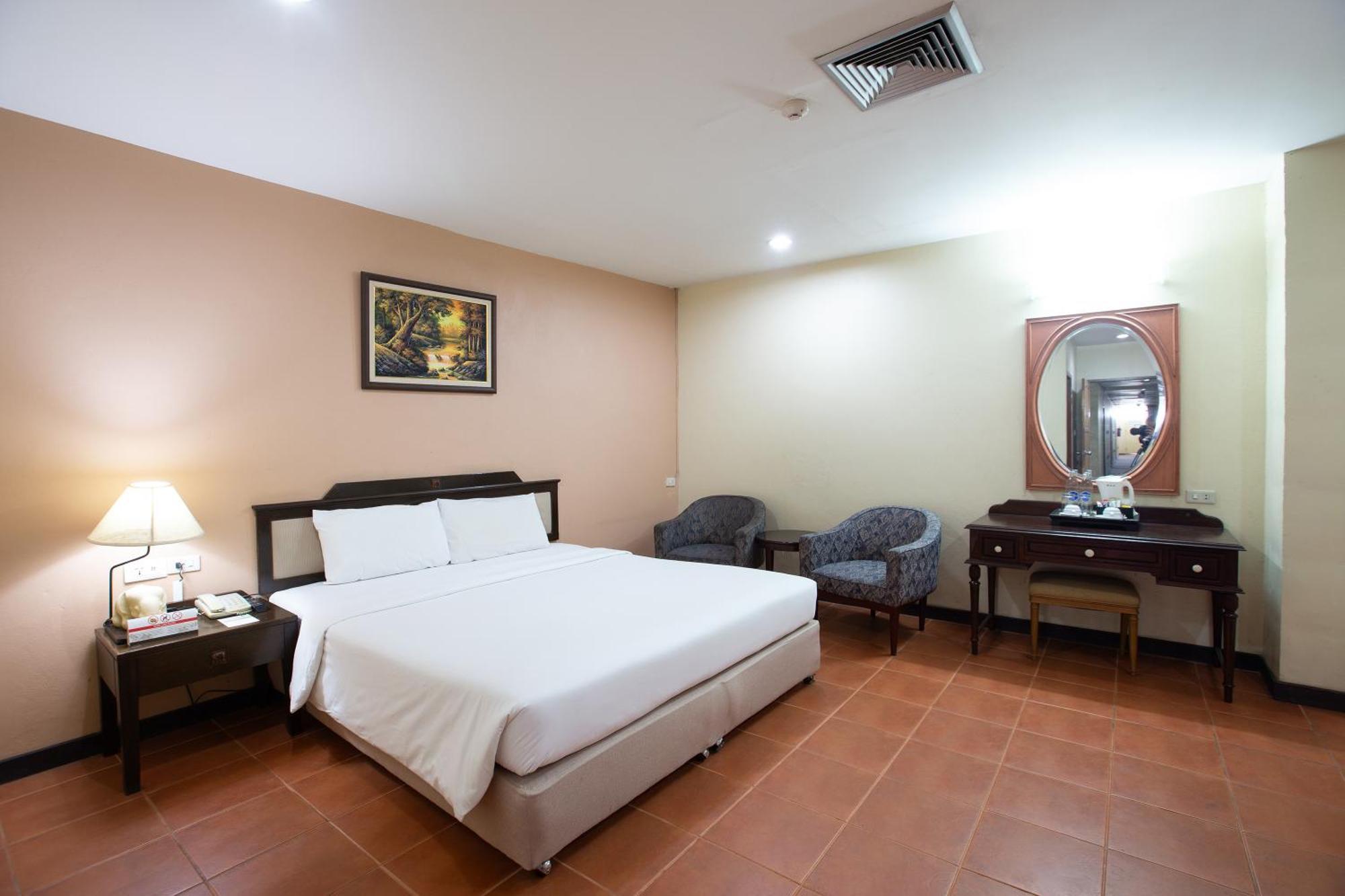 Night Bazaar Place Hotel