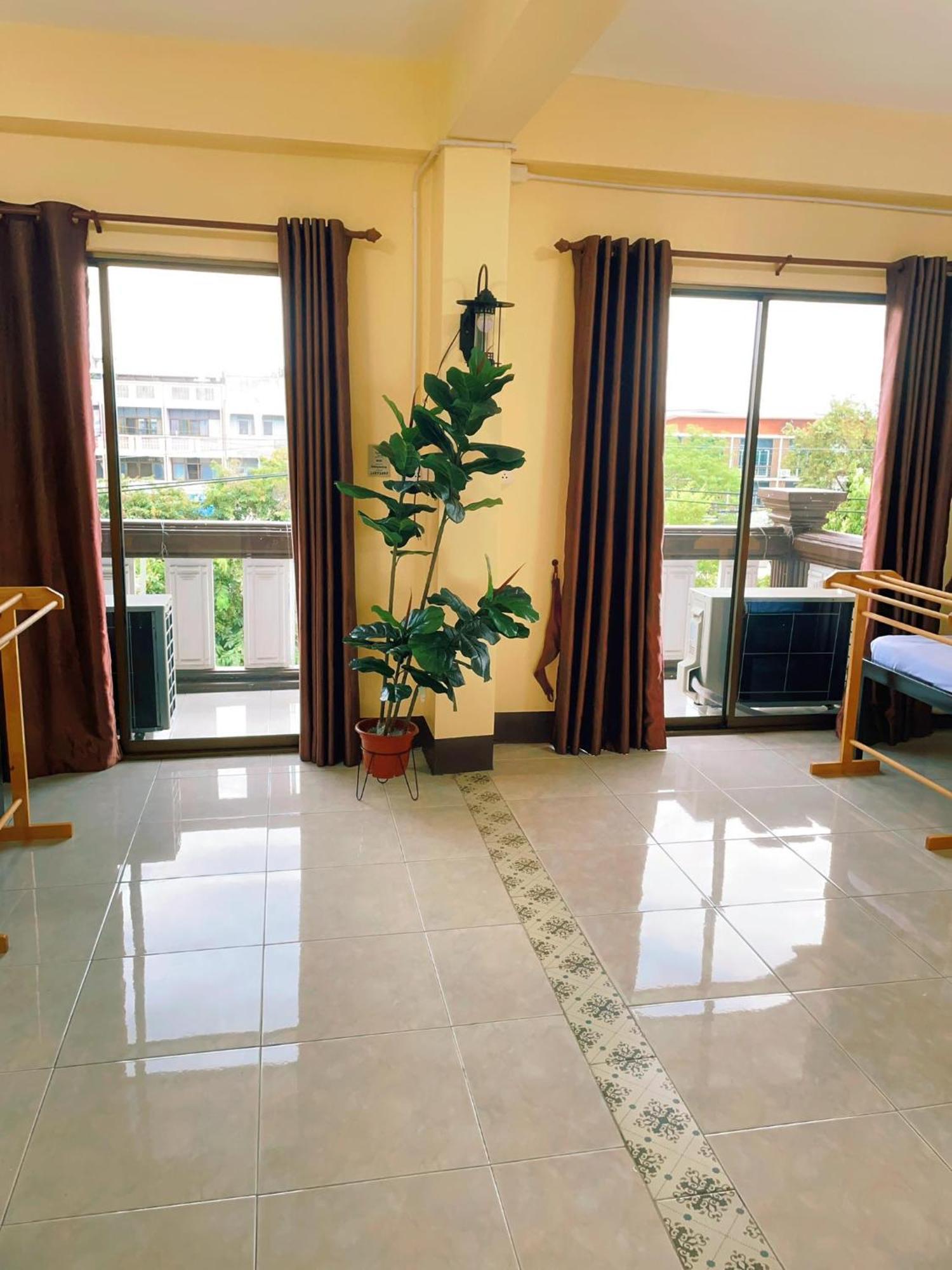 Inncome Hostel