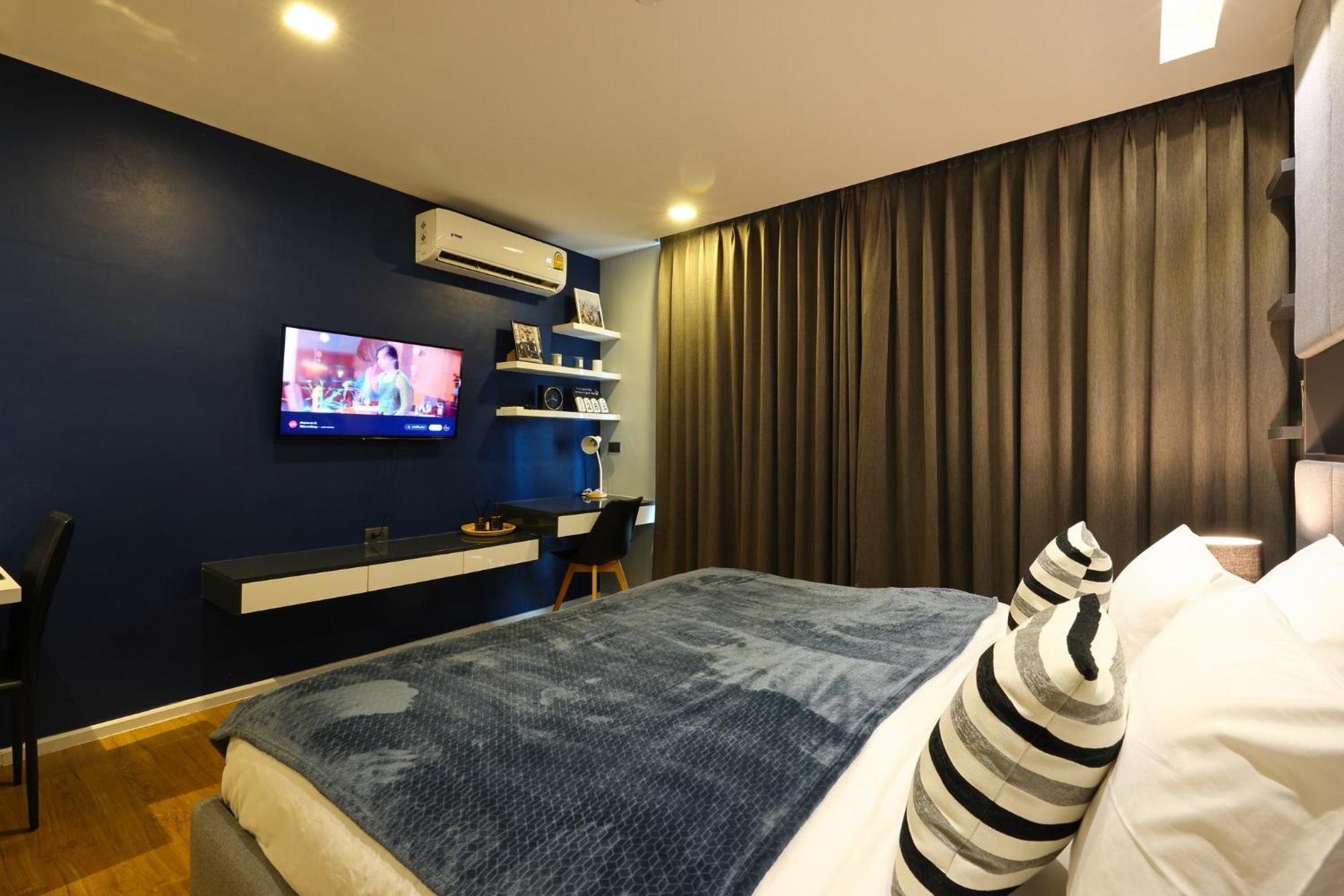 Luxury Modern Garden View Apartment
