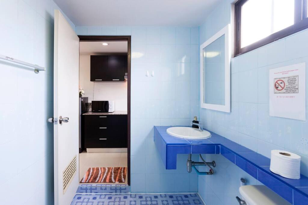 Apartment Private 3 Bedroom Townhome In Of Cm Near Old *