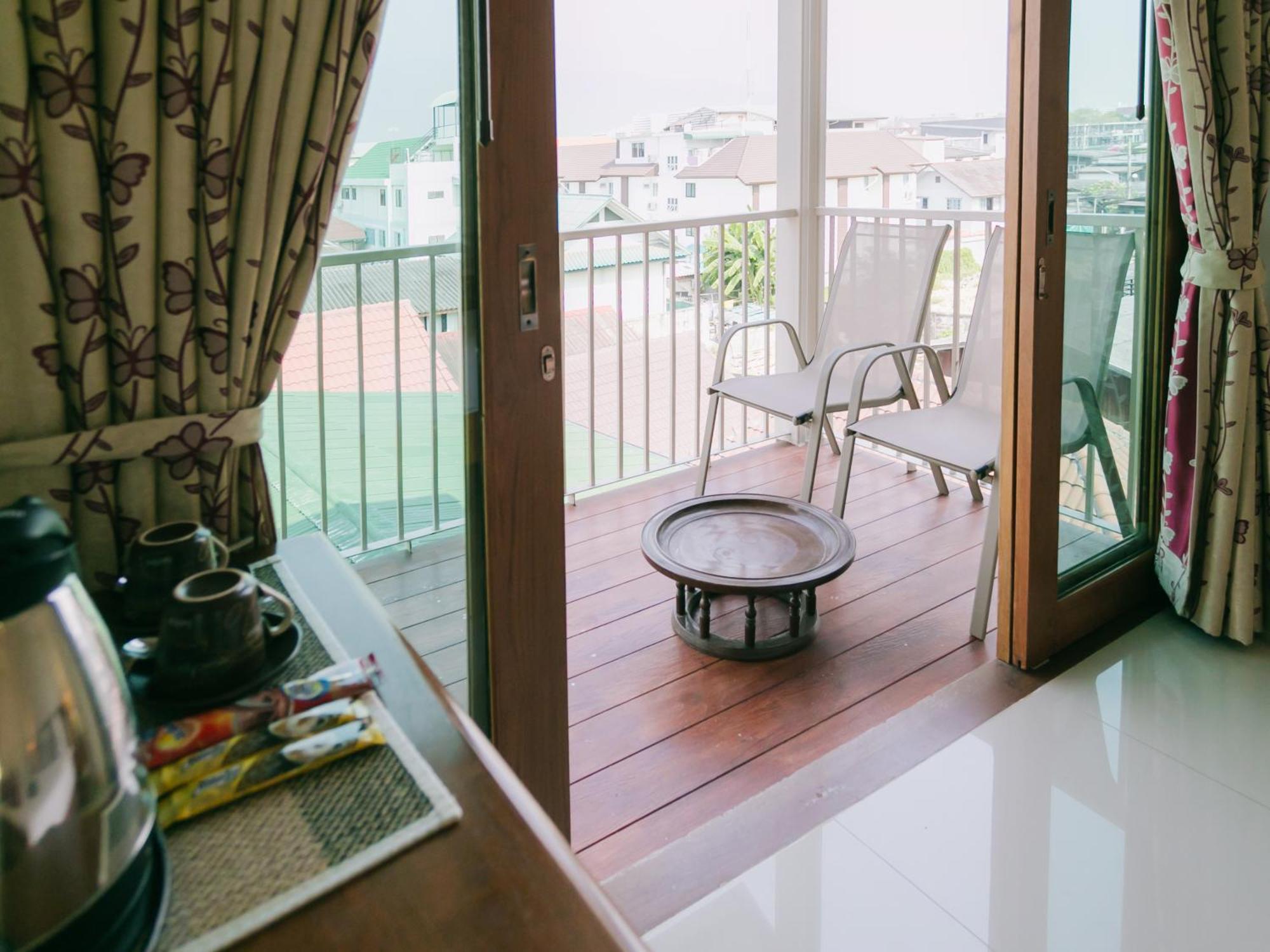 Rendezvous Classic House Chiang Mai