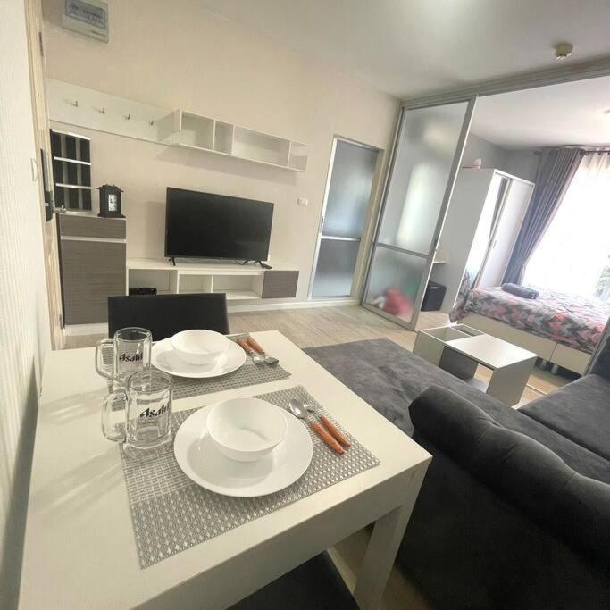 Apartment D Sign D3