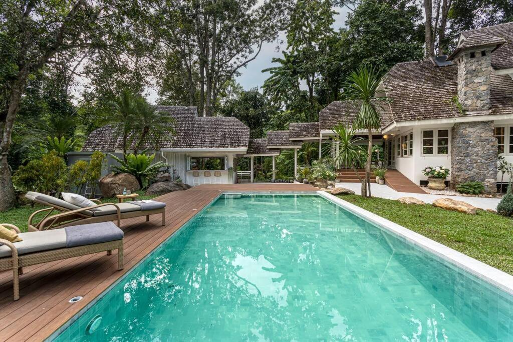 Villa Vale - Luxury Mountain Retreat *