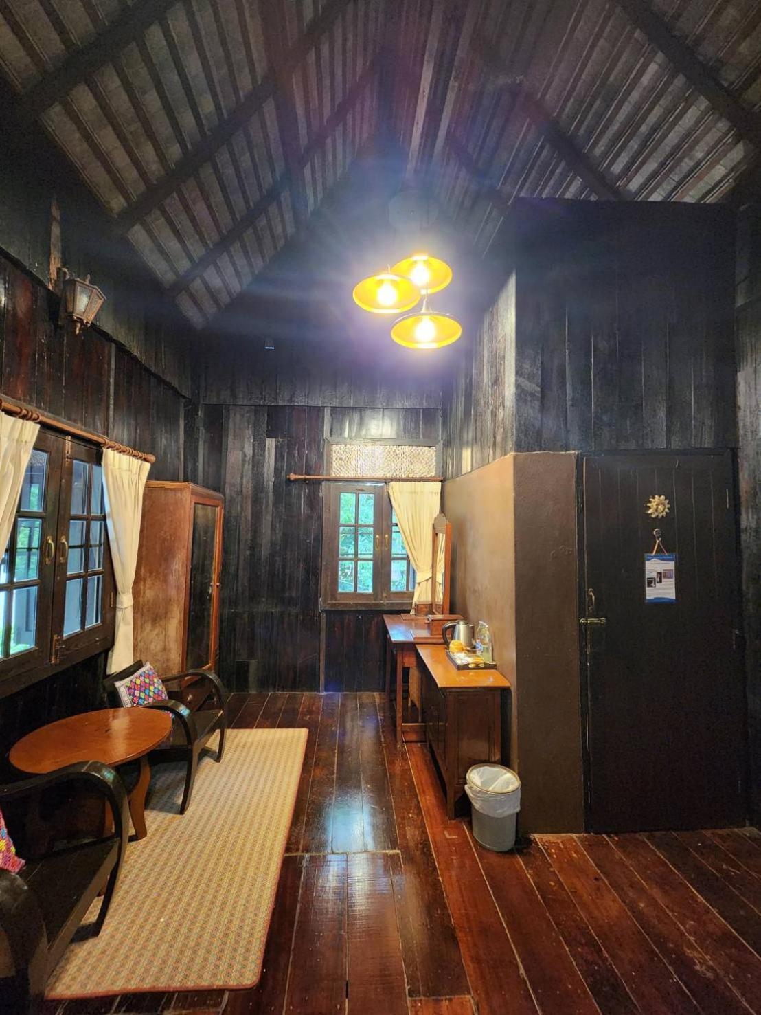 Club One Seven Gaymen Hotel Chiang Mai