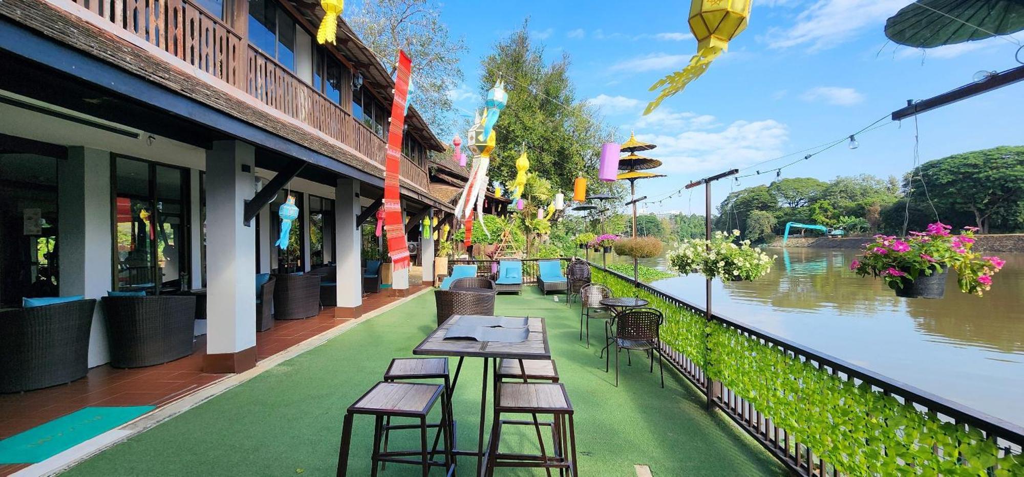 Club One Seven Gaymen Hotel