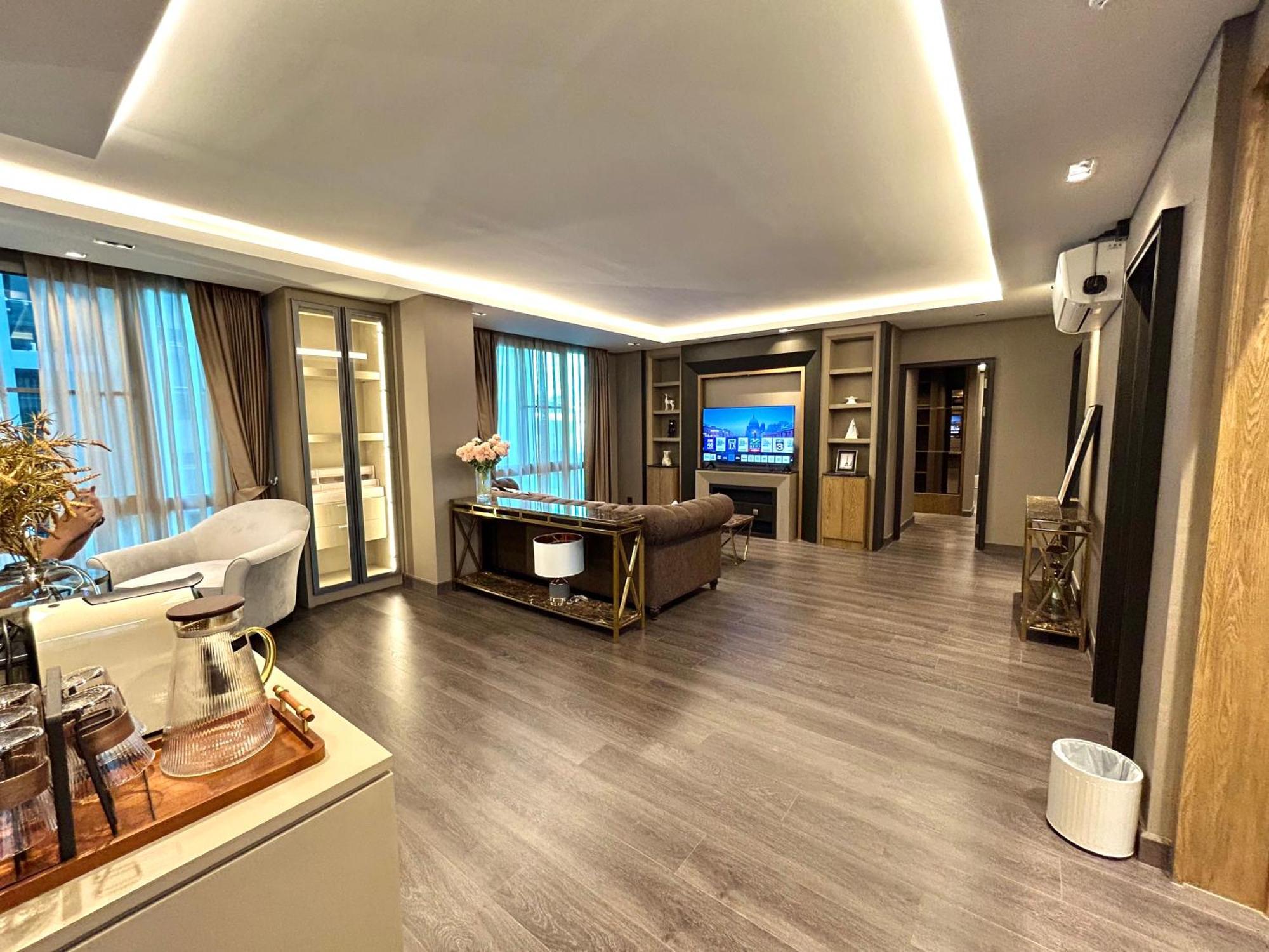 Night Market Super Large Luxurious 3-bedroom Hotel-style Apartamento